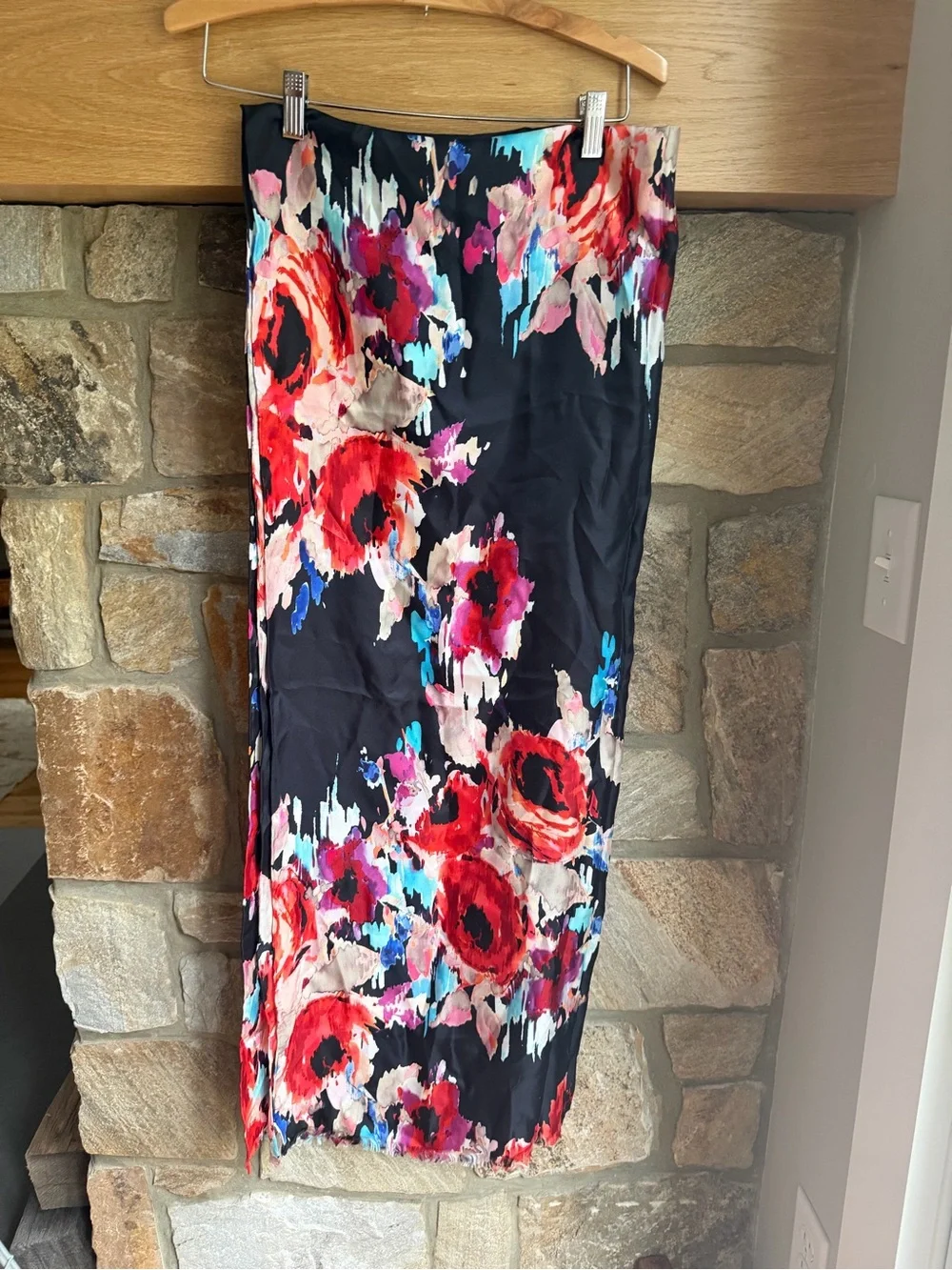 Kate Spade 100% Silk Floral Fringe Scarf Shawl Wrap 30.5